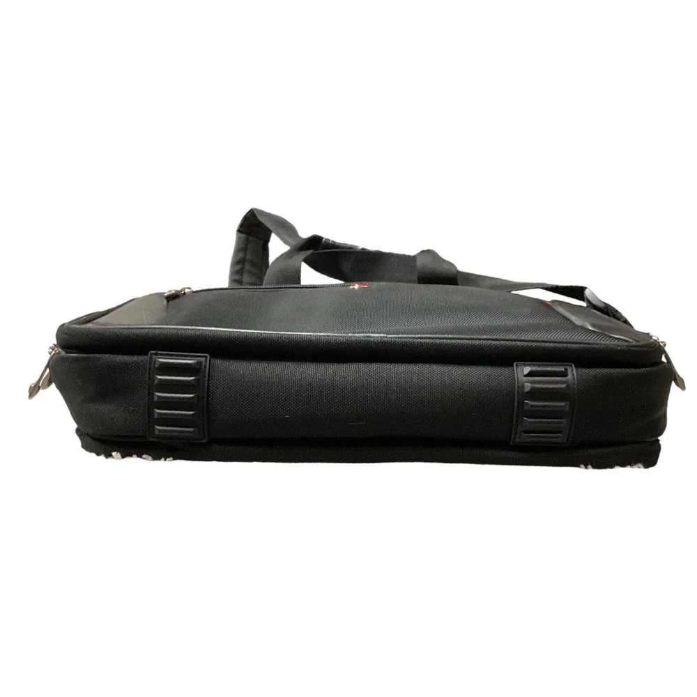 Wenger Men's Mainframe 16